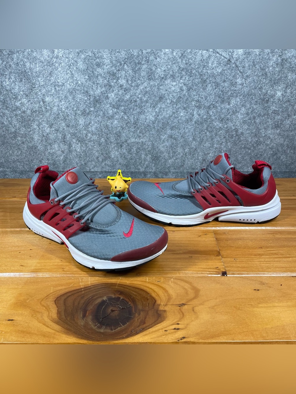 Nike Air Presto Essential Mens Size 13 Grey Gym Red Running Shoes 848187-008